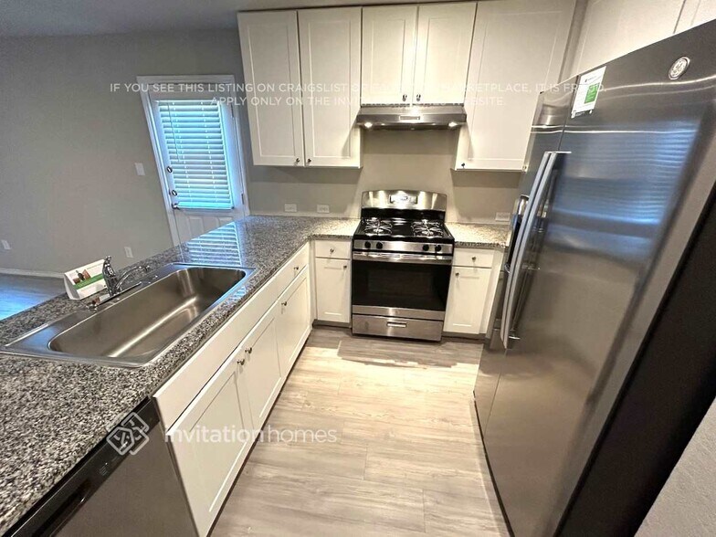 Building Photo - 3322 Carducci Dr