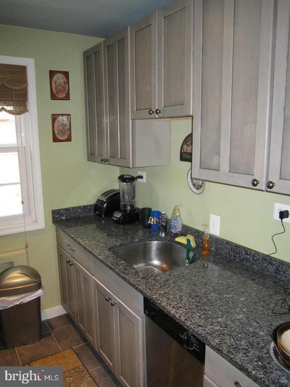 Building Photo - 4374 N Pershing Dr