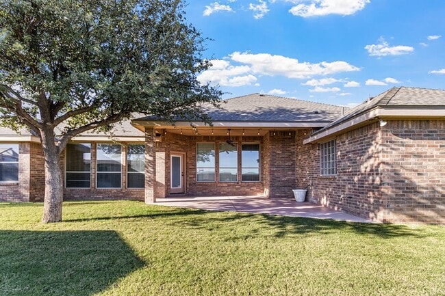 Building Photo - 5811 Oak Creek Drive