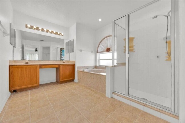 Building Photo - 642 Riggs Cir