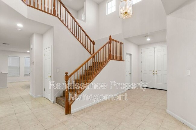 Building Photo - 492 Quail Run Cir