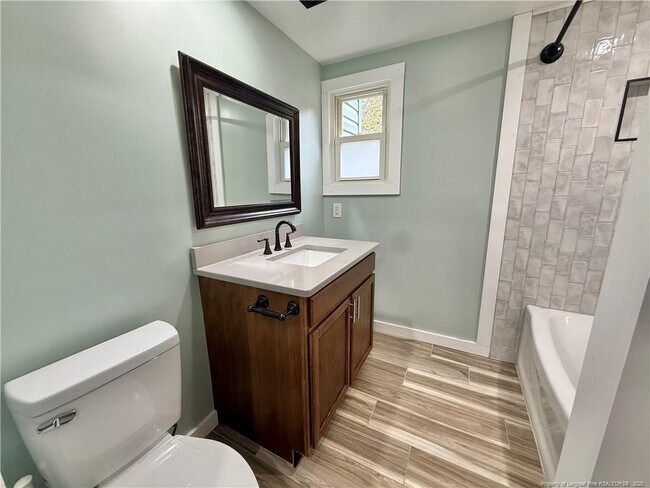 Building Photo - 1027 Cameron Hill Rd