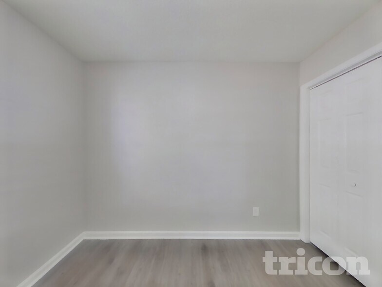 Building Photo - 7401 Fallow Ln