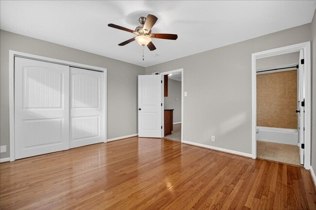 Building Photo - Heck'n Hopeful