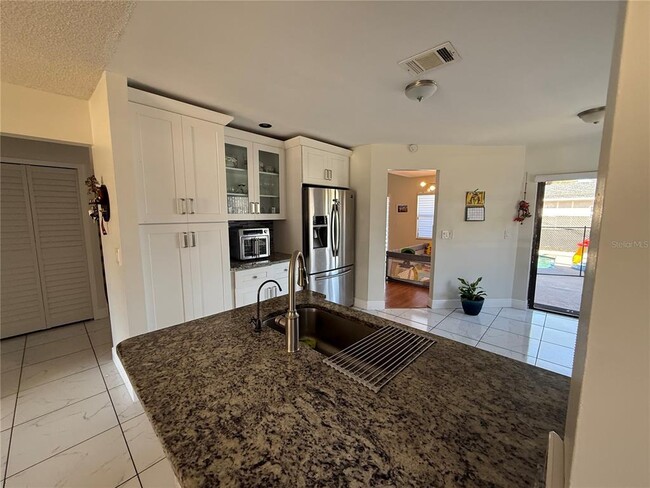 Building Photo - 227 Burning Tree Dr