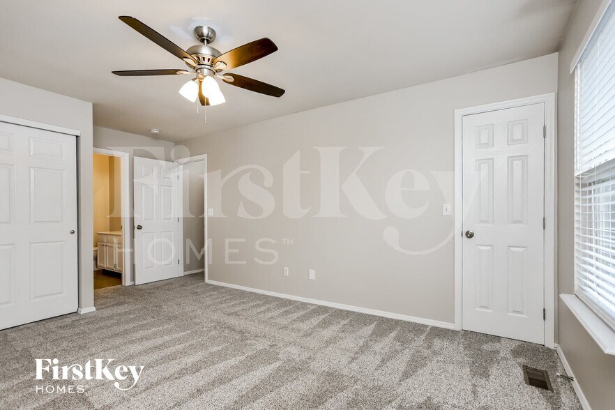 Building Photo - 1141 Ashford Pl Dr