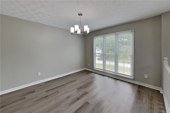 Building Photo - 170 Sterling Dr