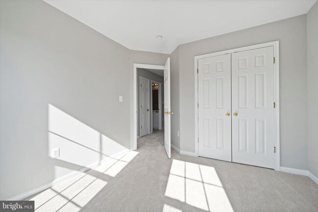 Building Photo - 103 Holmes St