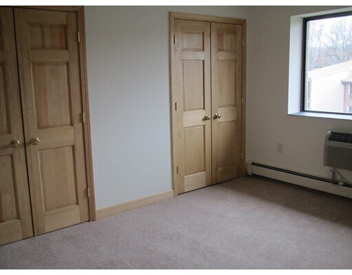 Building Photo - 2344 Commonwealth Avenue