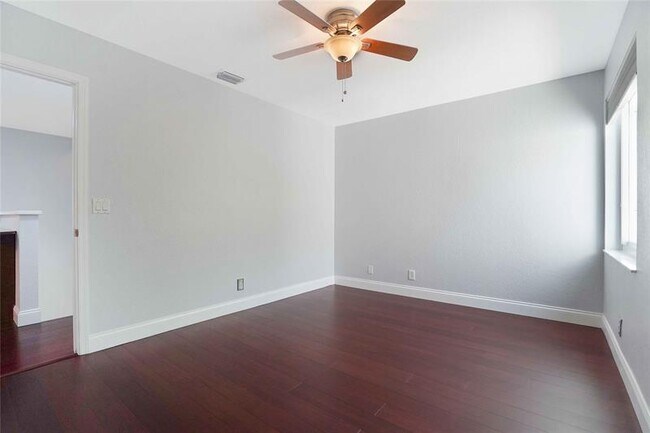 Building Photo - 1828 NW 48th Terrace