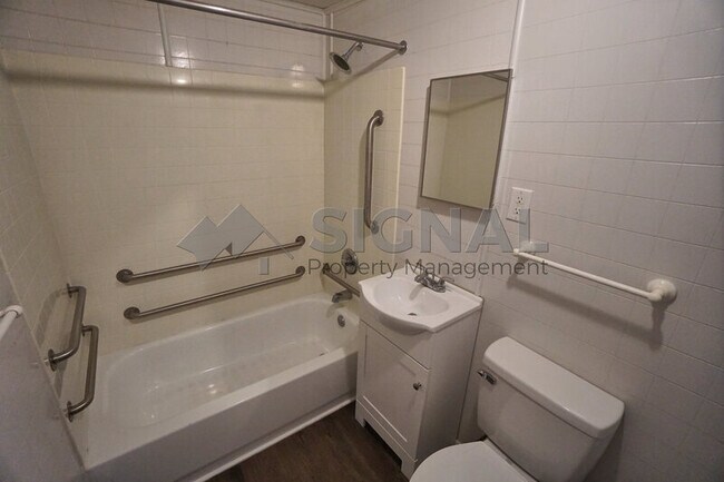 Building Photo - 7619 Henry Ellen Rd