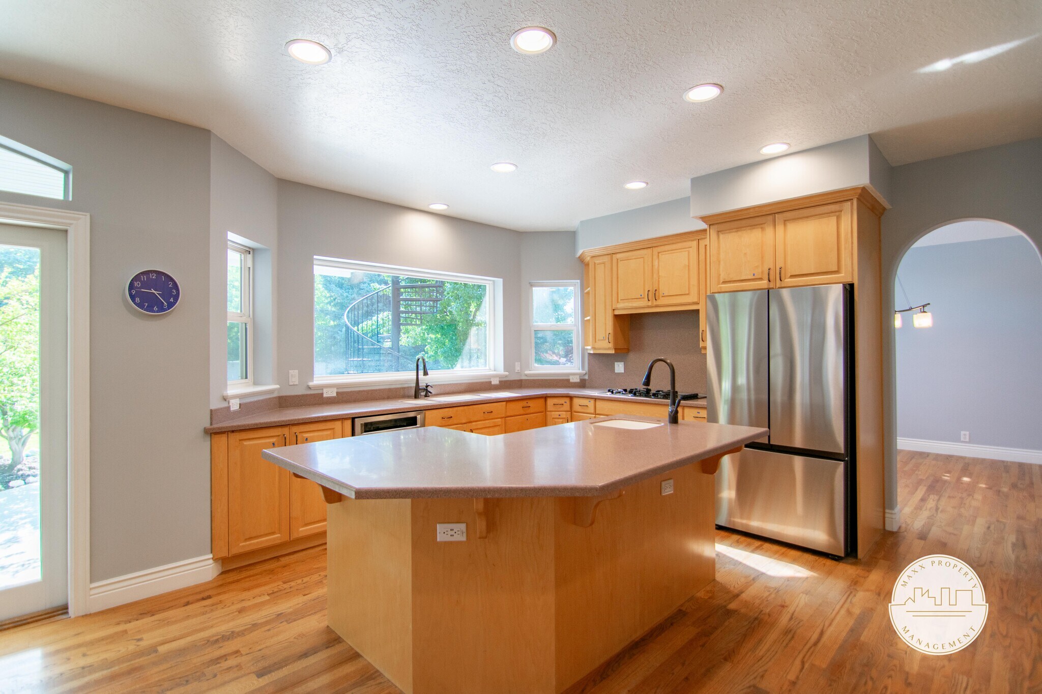 Building Photo - 2157 E Scenic Oaks Cv