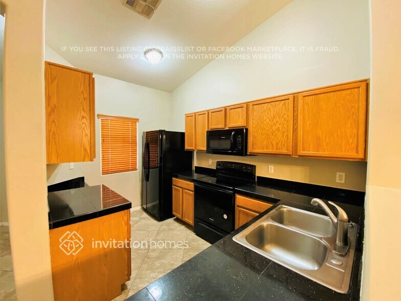 Building Photo - 35676 W Costa Blanca Dr