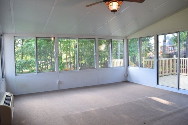 Building Photo - 5 Bed, 3.5 Bath in Columbia County!