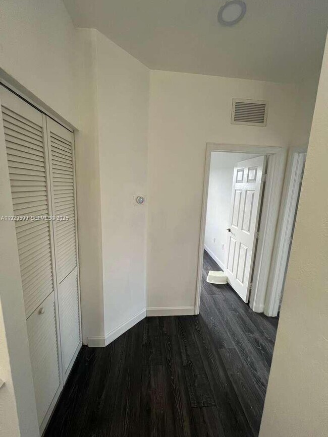 Building Photo - 3399 W 90th Terrace