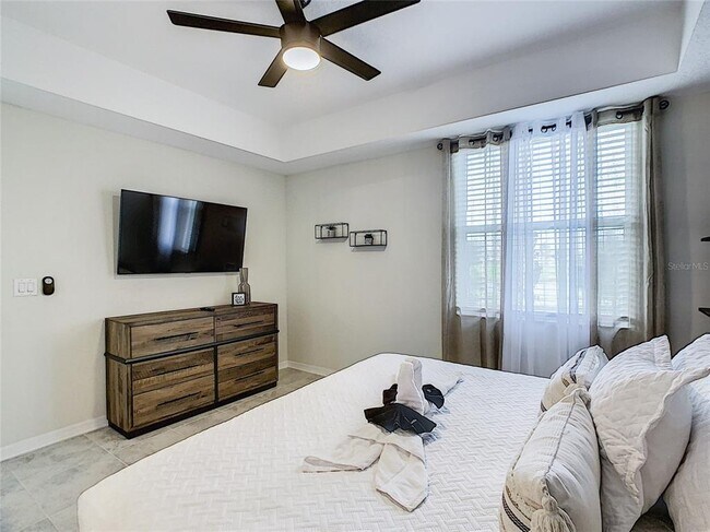 Building Photo - 3161 Paradox Cir