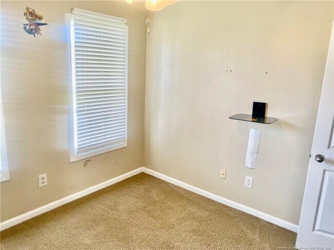 Building Photo - 264 Huntington Dr