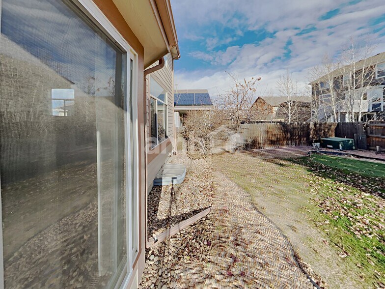 Building Photo - 3910 S Quatar St