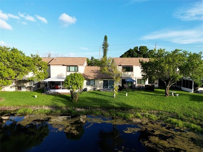 Building Photo - 10875 NW 29th Manor