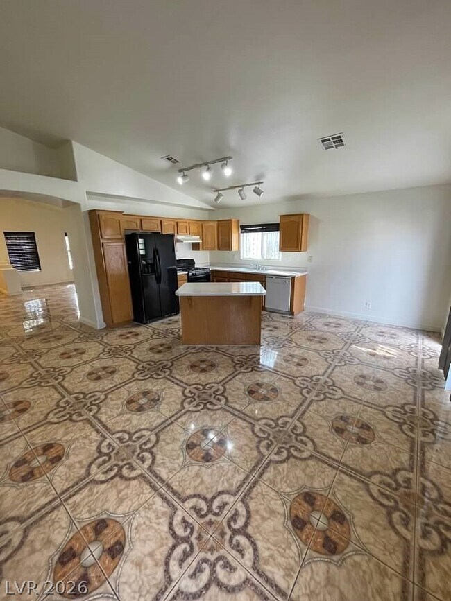 Building Photo - 4406 Cinema Ave