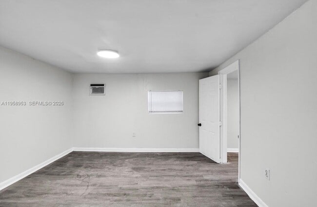 Building Photo - 914 NW 80th St