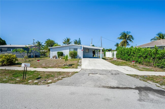 Primary Photo - 51 NW 27th Ct