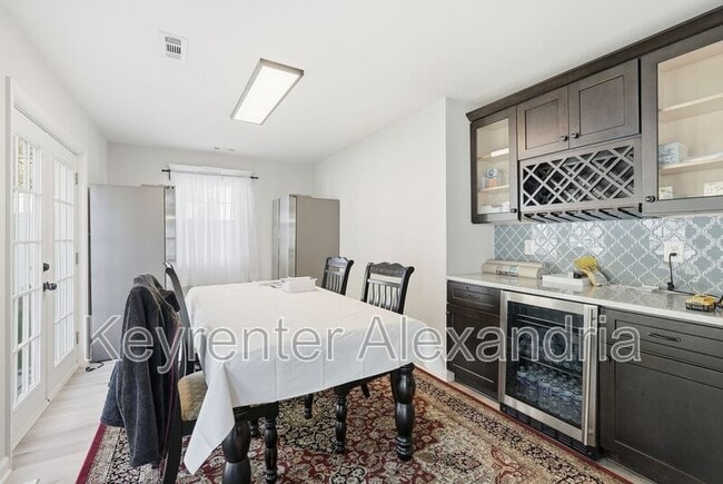 Building Photo - 6022 Rixey Dr