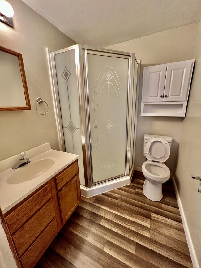 Building Photo - 516 Kensington Ave