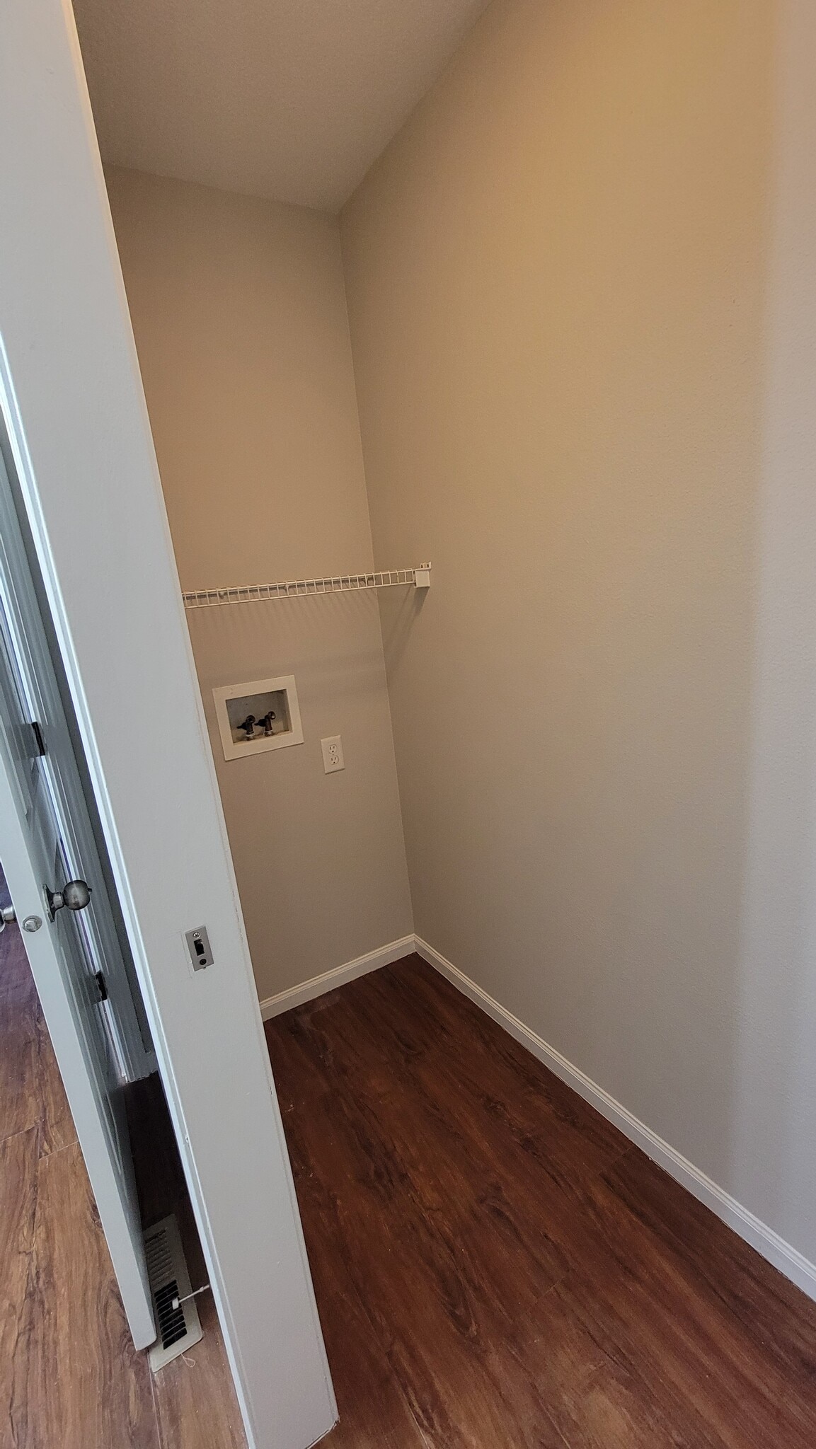 Building Photo - 1708 Apple Ln