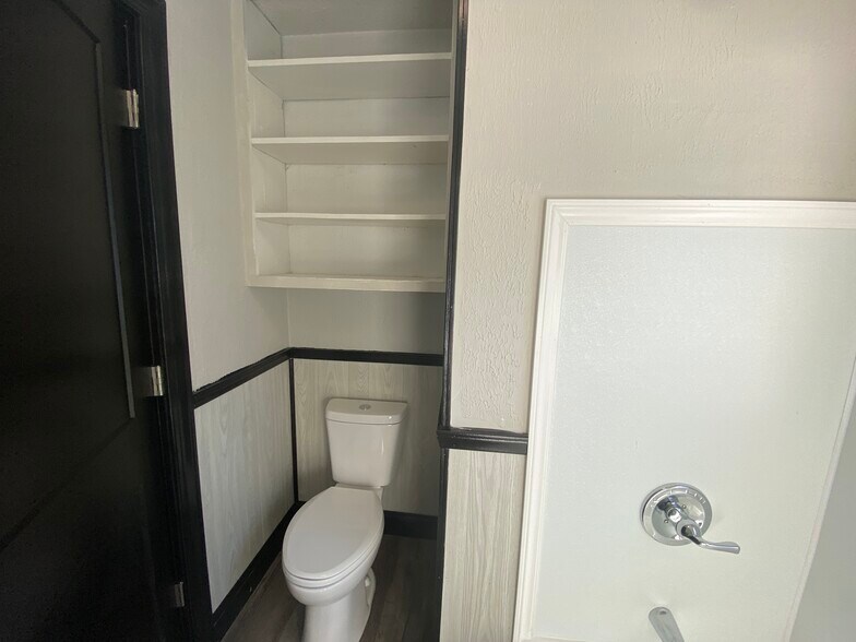 Building Photo - 4814 Tennessee St