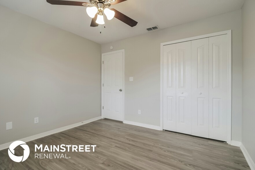 Building Photo - 1066 Covington St