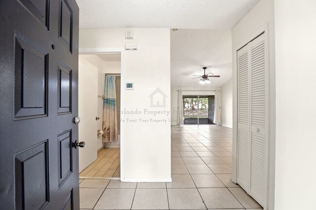 Building Photo - 917 Pebble Creek Cir