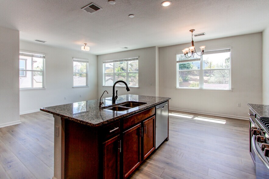 Building Photo - 4658 Copeland Cir