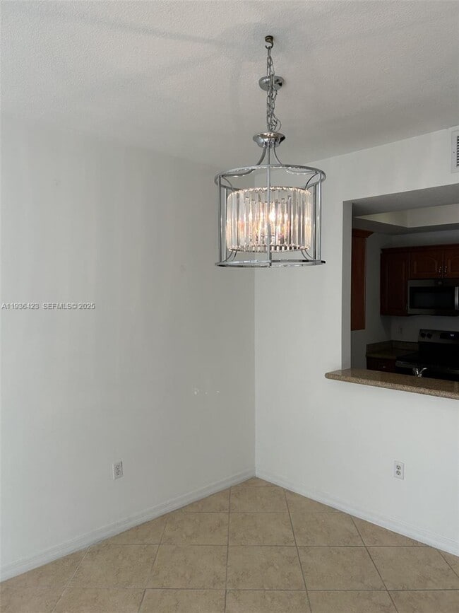 Building Photo - 3590 Coral Wy