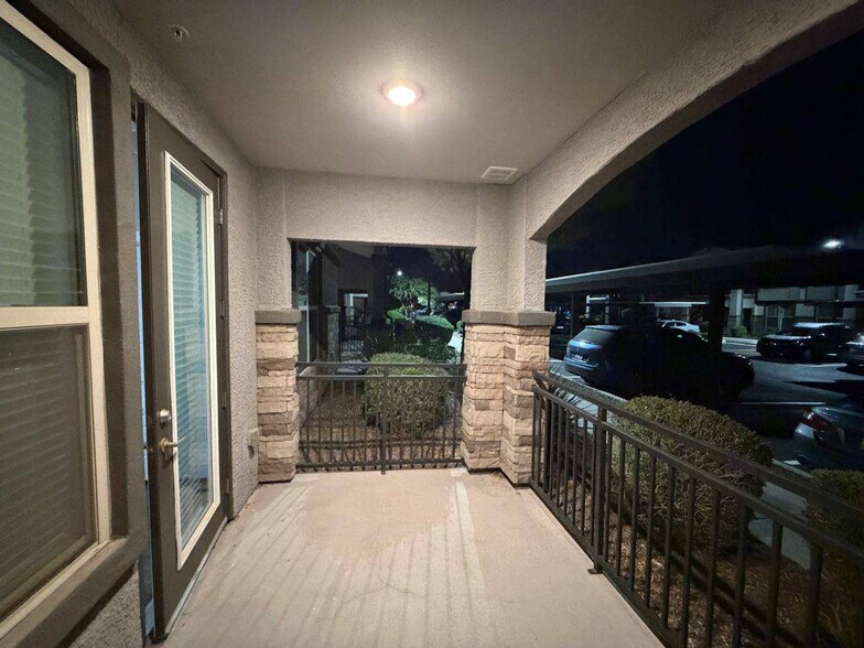 Building Photo - 23555 N Desert Peak Pkwy