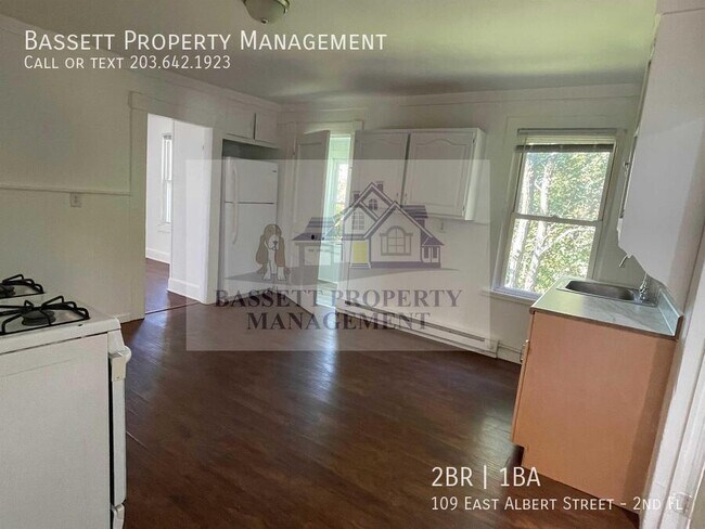 Building Photo - 109 E Albert St