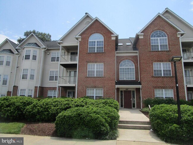 Building Photo - 6900 St Ignatius Dr