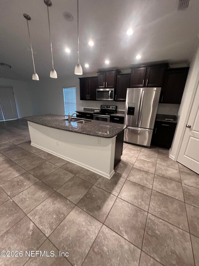 Building Photo - 2720 Salt Lake Dr