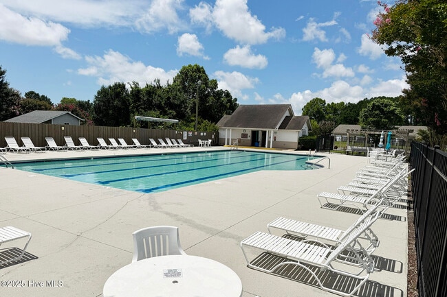 Building Photo - 5328 Sun Coast Dr