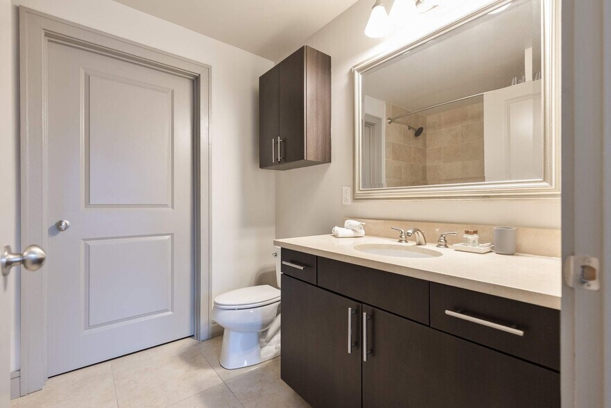 Building Photo - 100 Pier 4 Blvd.