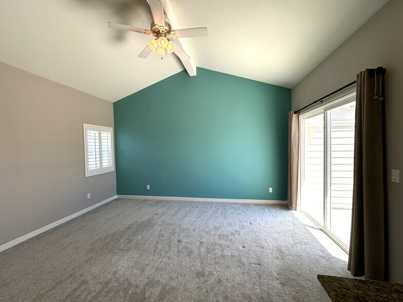 Building Photo - 1833 Cabrillo Ave