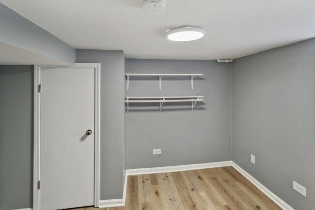 Building Photo - 14500 Sawyer Ave