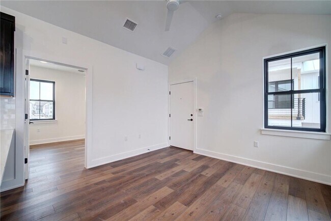Building Photo - 4312 Tilley St