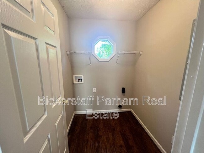 Building Photo - 546 Wilder Dr