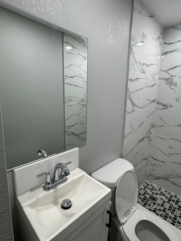 Building Photo - 3012 Ybor St