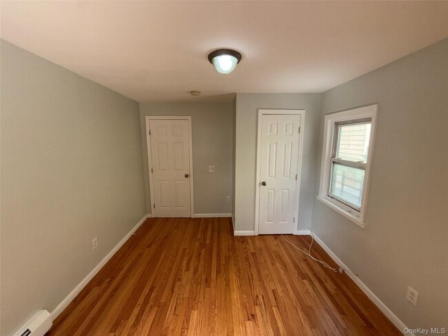 Building Photo - 18 Brook St