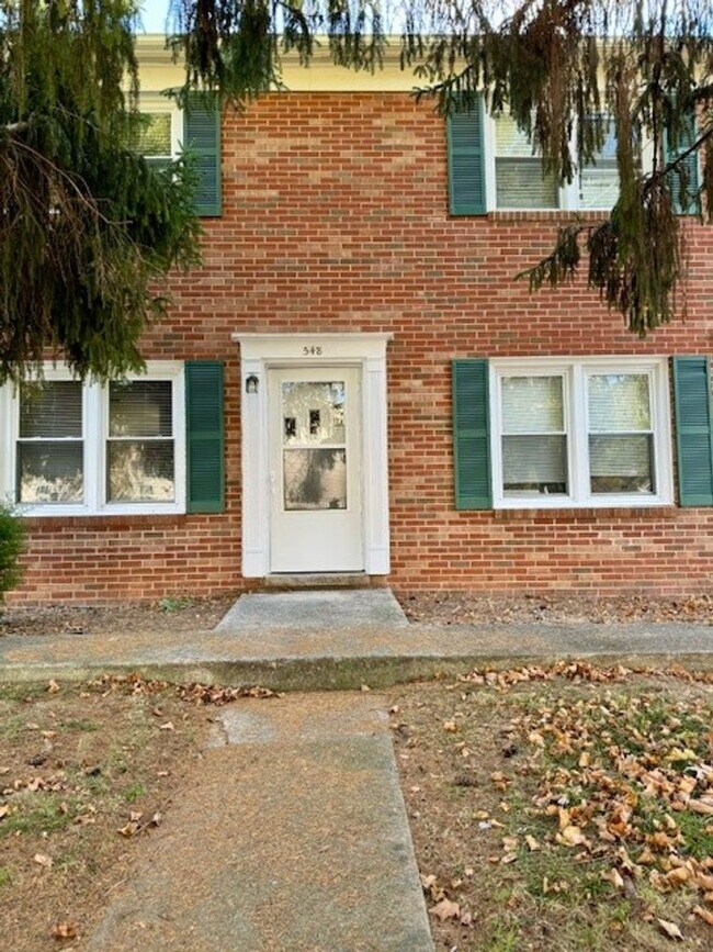 Primary Photo - Townhouse for Rent