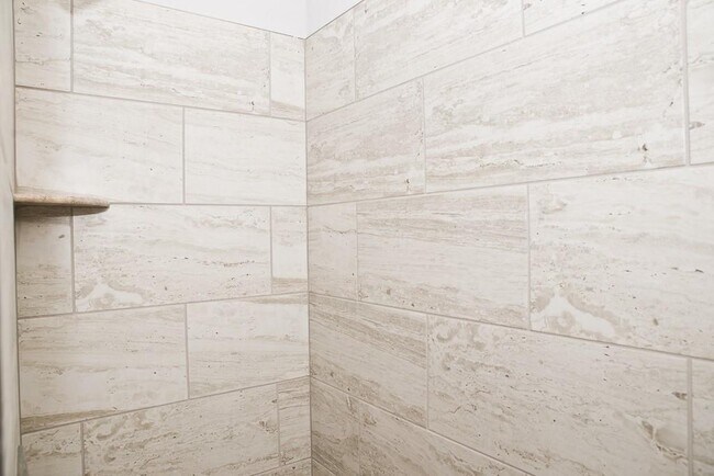 Building Photo - 1005 SW 140th St