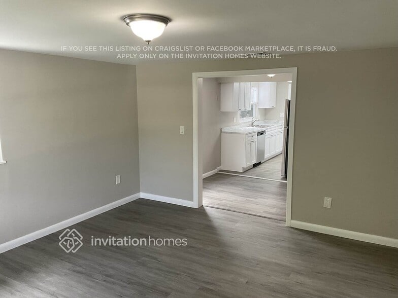 Building Photo - 202 NW 3rd St