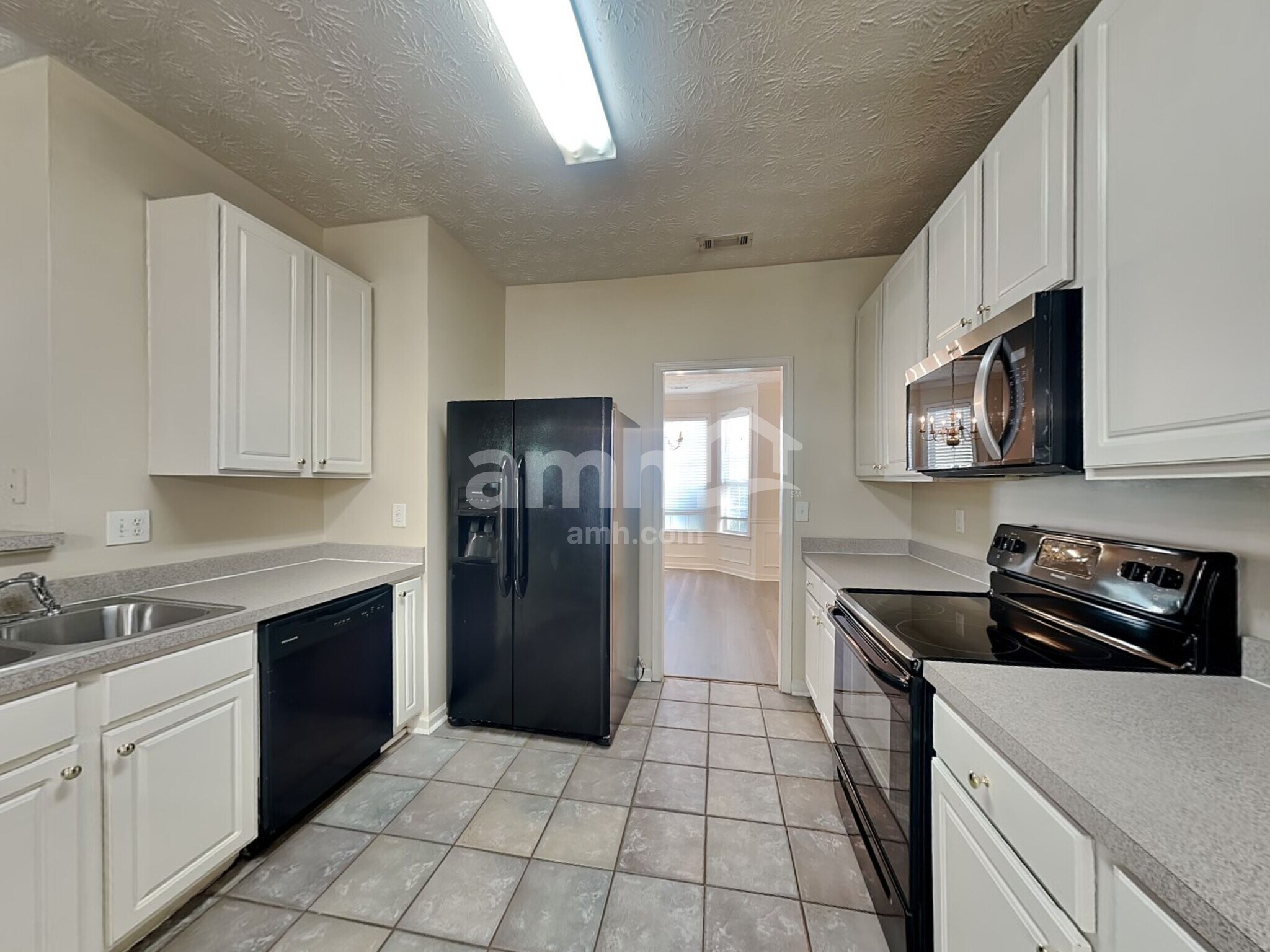 Building Photo - 5390 Spotted Fawn Ct